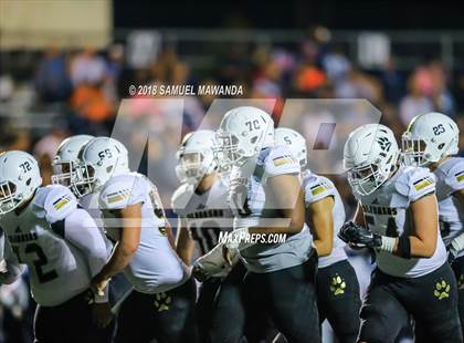 Thumbnail 1 in Calabasas vs Sierra Canyon photogallery.