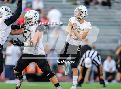 Thumbnail 2 in Calabasas vs Sierra Canyon photogallery.