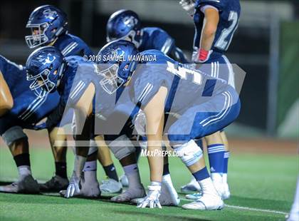 Thumbnail 3 in Calabasas vs Sierra Canyon photogallery.