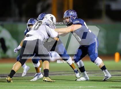 Thumbnail 1 in Calabasas vs Sierra Canyon photogallery.