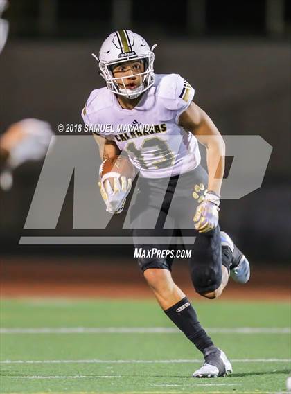 Thumbnail 3 in Calabasas vs Sierra Canyon photogallery.