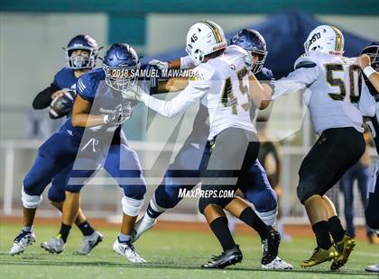 Thumbnail 2 in Calabasas vs Sierra Canyon photogallery.