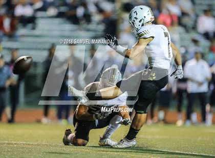 Thumbnail 2 in Calabasas vs Sierra Canyon photogallery.