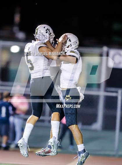 Thumbnail 2 in Calabasas vs Sierra Canyon photogallery.