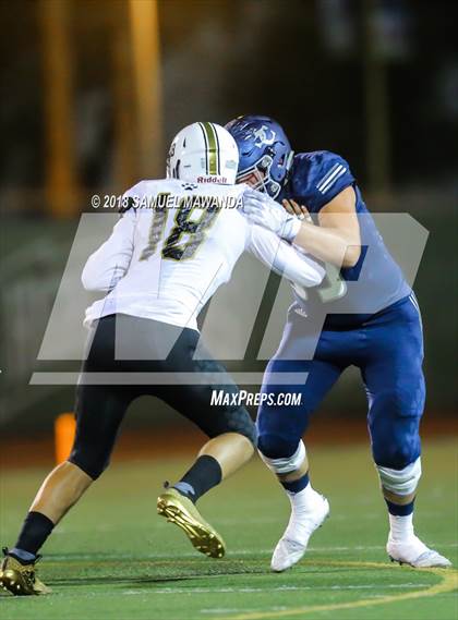 Thumbnail 2 in Calabasas vs Sierra Canyon photogallery.
