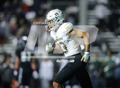 Thumbnail 3 in Calabasas vs Sierra Canyon photogallery.