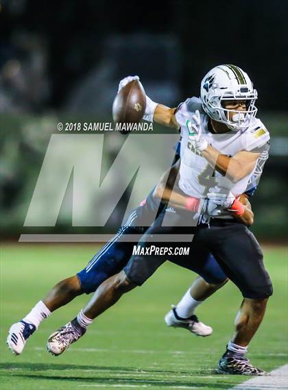 Thumbnail 1 in Calabasas vs Sierra Canyon photogallery.