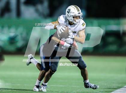Thumbnail 2 in Calabasas vs Sierra Canyon photogallery.