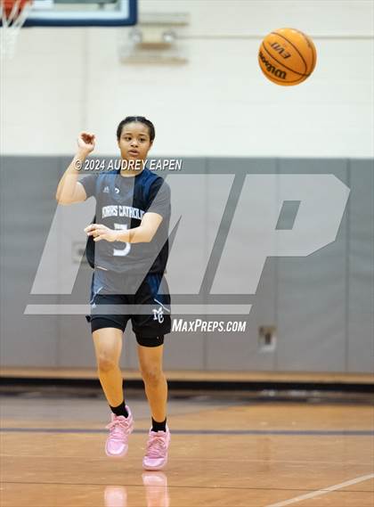 Thumbnail 2 in Morris Catholic vs. Morristown photogallery.