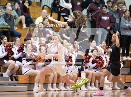 Thumbnail 2 in Morris Catholic vs. Morristown photogallery.