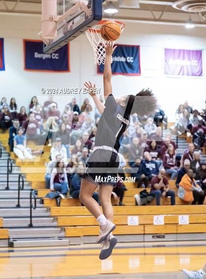 Thumbnail 2 in Morris Catholic vs. Morristown photogallery.