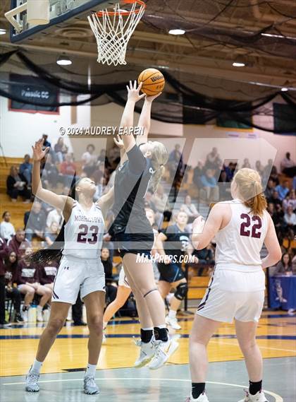 Thumbnail 2 in Morris Catholic vs. Morristown photogallery.