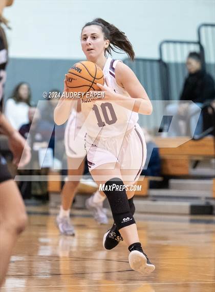 Thumbnail 3 in Morris Catholic vs. Morristown photogallery.