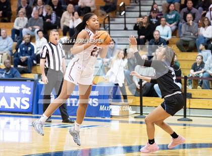 Thumbnail 3 in Morris Catholic vs. Morristown photogallery.