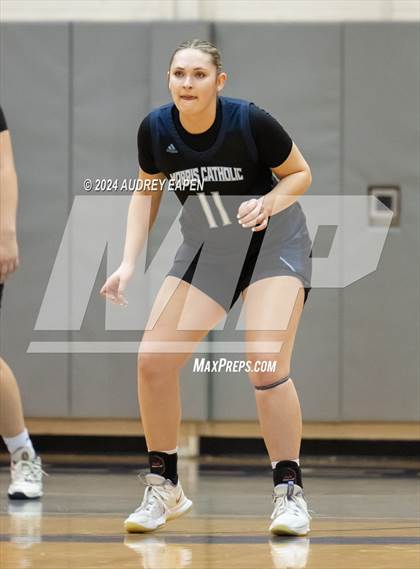 Thumbnail 2 in Morris Catholic vs. Morristown photogallery.