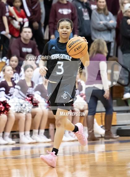 Thumbnail 2 in Morris Catholic vs. Morristown photogallery.