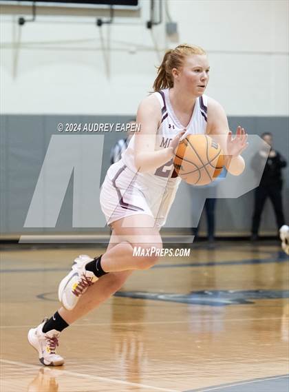 Thumbnail 3 in Morris Catholic vs. Morristown photogallery.