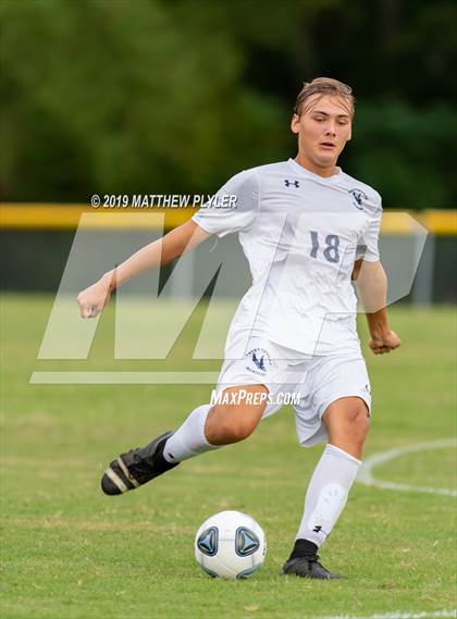 Thumbnail 3 in Terry Sanford vs. Fayetteville Academy (Battle for the Bell) photogallery.