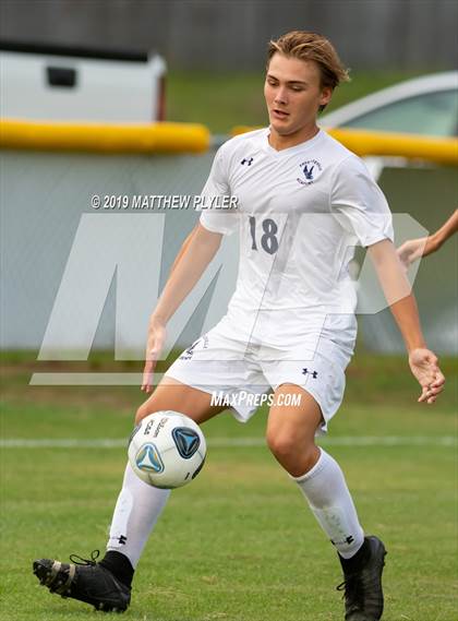 Thumbnail 2 in Terry Sanford vs. Fayetteville Academy (Battle for the Bell) photogallery.
