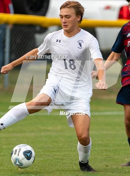 Thumbnail 3 in Terry Sanford vs. Fayetteville Academy (Battle for the Bell) photogallery.