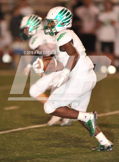 Thumbnail 3 in Lake Dallas @ Creekview photogallery.