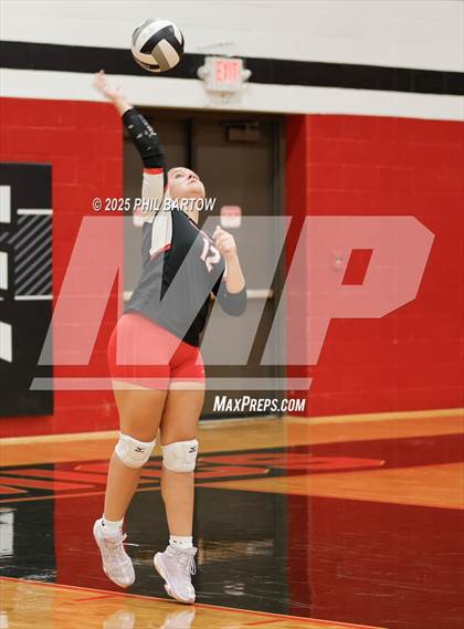 Thumbnail 2 in JV: Coshocton @ Crooksville photogallery.