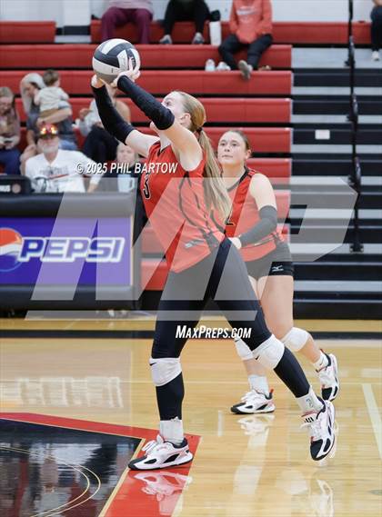 Thumbnail 2 in JV: Coshocton @ Crooksville photogallery.