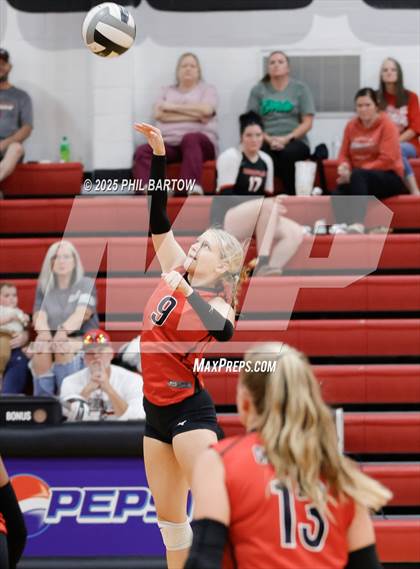 Thumbnail 2 in JV: Coshocton @ Crooksville photogallery.