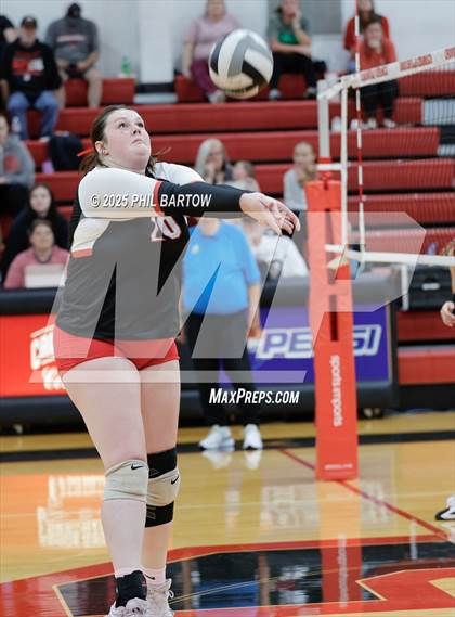 Thumbnail 1 in JV: Coshocton @ Crooksville photogallery.