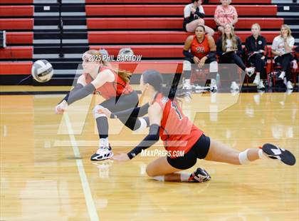 Thumbnail 2 in JV: Coshocton @ Crooksville photogallery.