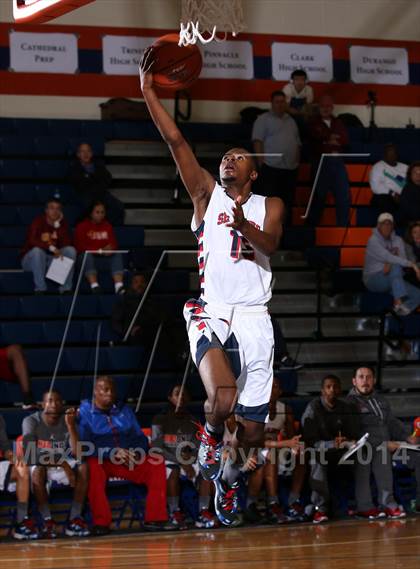 Thumbnail 3 in Redondo Union vs. Bishop Gorman (Tarkanian Classic) photogallery.
