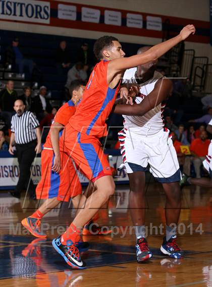 Thumbnail 2 in Redondo Union vs. Bishop Gorman (Tarkanian Classic) photogallery.