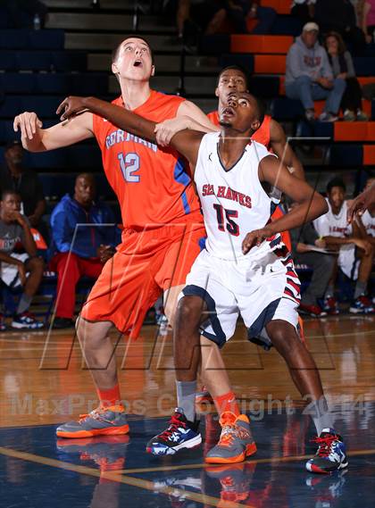 Thumbnail 3 in Redondo Union vs. Bishop Gorman (Tarkanian Classic) photogallery.