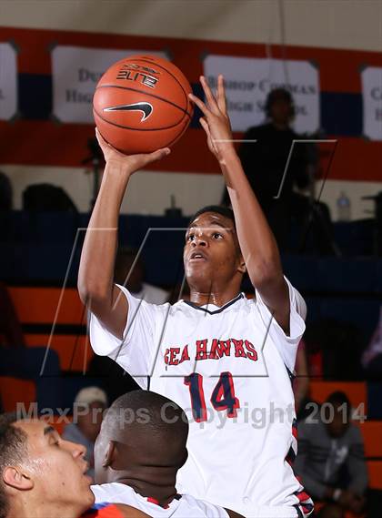 Thumbnail 3 in Redondo Union vs. Bishop Gorman (Tarkanian Classic) photogallery.