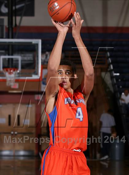 Thumbnail 1 in Redondo Union vs. Bishop Gorman (Tarkanian Classic) photogallery.