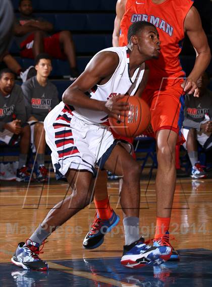 Thumbnail 1 in Redondo Union vs. Bishop Gorman (Tarkanian Classic) photogallery.