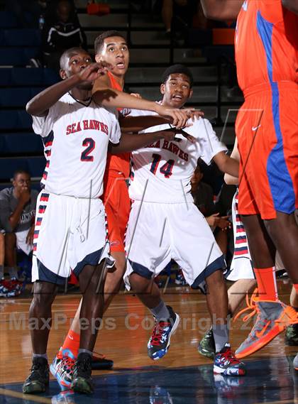 Thumbnail 3 in Redondo Union vs. Bishop Gorman (Tarkanian Classic) photogallery.