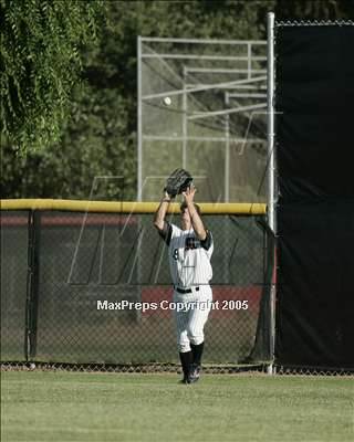 Thumbnail 2 in De La Salle vs Monte Vista (3A Sec. Final) photogallery.