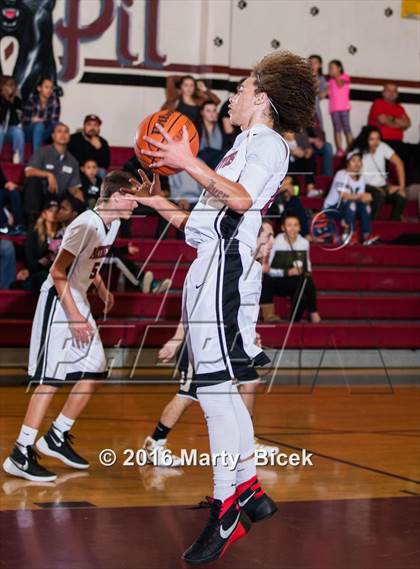 Thumbnail 2 in Enochs @ Modesto photogallery.