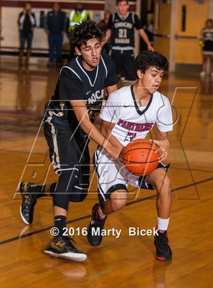 Thumbnail 1 in Enochs @ Modesto photogallery.