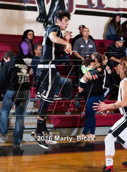 Thumbnail 3 in Enochs @ Modesto photogallery.
