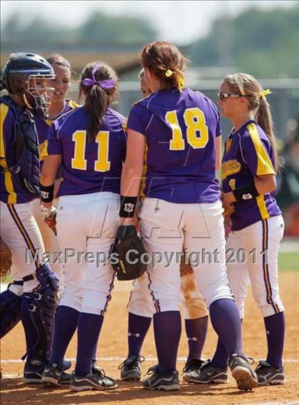 Thumbnail 2 in Santa Fe vs Montgomery (UIL 4A Region III Final - Game 3) photogallery.