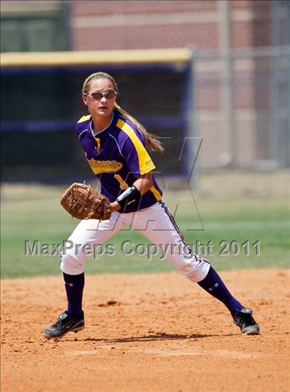 Thumbnail 2 in Santa Fe vs Montgomery (UIL 4A Region III Final - Game 3) photogallery.