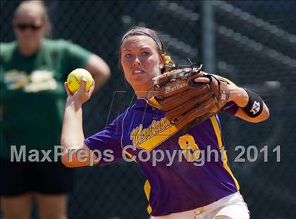 Thumbnail 3 in Santa Fe vs Montgomery (UIL 4A Region III Final - Game 3) photogallery.