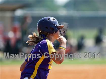 Thumbnail 1 in Santa Fe vs Montgomery (UIL 4A Region III Final - Game 3) photogallery.