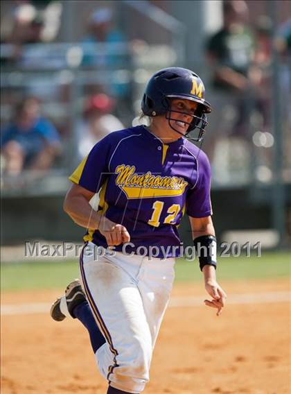 Thumbnail 3 in Santa Fe vs Montgomery (UIL 4A Region III Final - Game 3) photogallery.