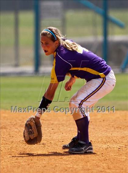 Thumbnail 1 in Santa Fe vs Montgomery (UIL 4A Region III Final - Game 3) photogallery.