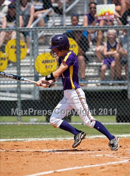 Thumbnail 2 in Santa Fe vs Montgomery (UIL 4A Region III Final - Game 3) photogallery.