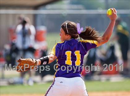 Thumbnail 2 in Santa Fe vs Montgomery (UIL 4A Region III Final - Game 3) photogallery.