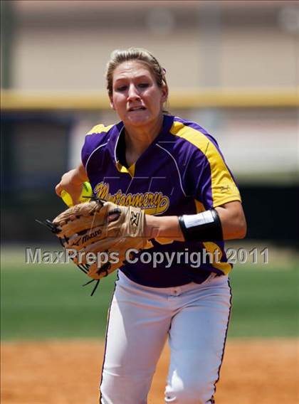 Thumbnail 1 in Santa Fe vs Montgomery (UIL 4A Region III Final - Game 3) photogallery.